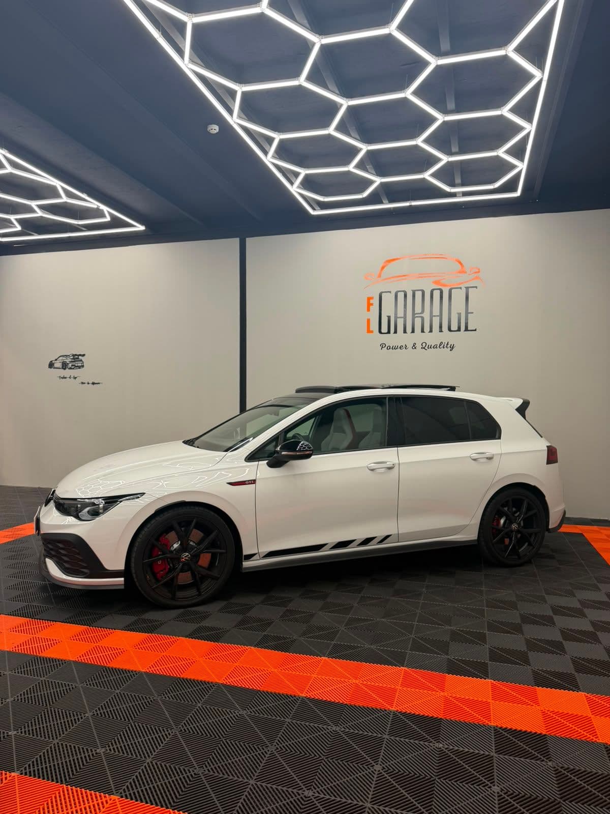 VOLKSWAGEN GOLF GTI CLUBSPORT